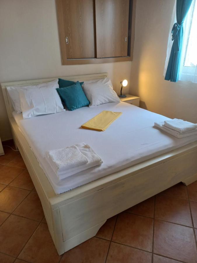 Guest House Luna Virpazar Extérieur photo